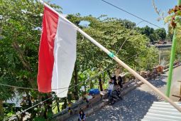 Camat dinonaktifkan karena tak kibarkan bendera, begini aturan pengibarannya