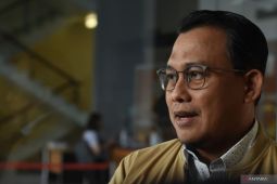 KPK  periksa pimpinan dua perusahaan terkait korupsi truk di Basarnas