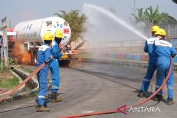 Uji tanggap darurat, Pertamina Patra Niaga Regional JBB lakukan simulasi di SPBE