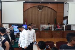 Sidang tuntutan Mario dan Shane ditunda jadi pekan depan