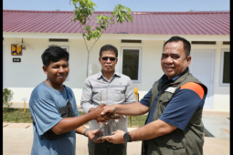 BNPB serahkan 13 rumah ke warga Cijedil Cianjur yang terdampak gempa