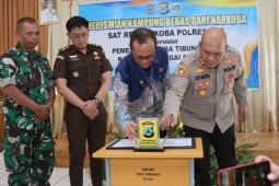 Polres HSS jadikan Desa Tibung Raya sebagai Kampung Bebas Narkoba