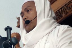 Khatib: Tafakur satu jam lebih baik daripada beribadah satu tahun