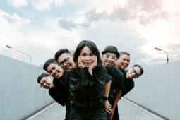 Suara Kayu dan Project Pop bawa pesan hangatlewat "Istimewa di Hati"