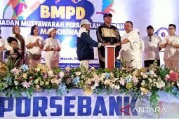 Paulus Waterpauw minta perbankan tingkatkan penyaluran kredit UMKM
