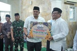 Di Masjid Al Ma'ruf, Bobby: masjid wadah belajar ekonomi syariah