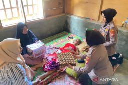 Polwan Mukomuko beri pelayanan kesehatan gratis