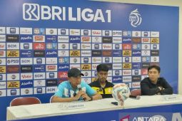 Rahmad Darmawan minta maaf atas insiden di bench saat laga Persib kontra Barito