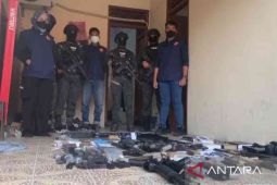 Densus 88 geledah rumah terduga teroris di Kota Bekasi