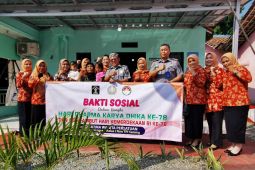 Peringati HDKD ke 78, Dharma wanita persatuan kantor imigrasi serang gelar baksos