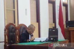 JPU tuntut mantan Plt Kadis PU Pematang Siantar 8,5 tahun penjara