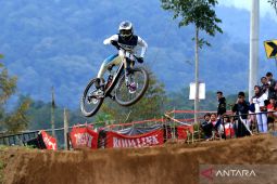 Balap sepeda Geopark Ijen Downhill