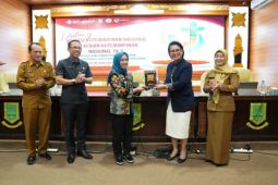 15 peserta Kepemimpinan Nasional belajar Gayatri di Kota Mojokerto