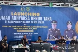 Om Jak Menjawab ajak masyarakat Penajam "melek" hukum