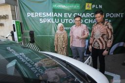 Resmikan SPKLU, PLN percepat infrastruktur kendaraan listrik bersama Chargerplus