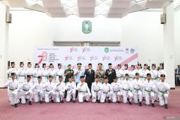 Sutarmidji kukuhkan 28 anggota Paskibraka Kalbar