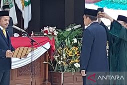 Ketua DPRD Kaltim lantik PAW Fraksi Golkar Kaharuddin Jafar