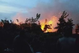 Dua lahan gambut di Singkawang terbakar