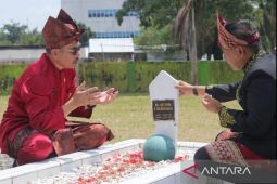 Sekda Babel dan Forkopimda ziarah ke makam pahlawan