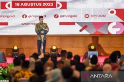 Presiden Jokowi minta subsidi kendaraan listrik kompetitif