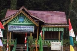 PT Timah membangun Rumah Adat Sentana Jering