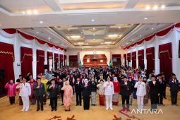 Khofifah ingatkan ASN jaga kepercayaan negara dan masyarakat