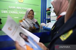 Sosialisasi LPS di Bank Mini Syariah SMK di Jember