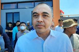 Bupati Ahmed Zaki isyaratkan sanksi tegas pelaku pembakaran sampah