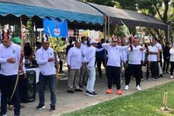 Kalsel kemarin, ULM ajarkan pembudidaya pelet ikan hingga olahraga tradisional