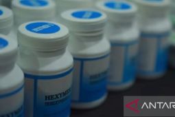 Polres Karawang tangkap tiga pengedar narkotika dan obat keras tertentu