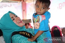 Pemkab Kepulauan Tanimbar Maluku beri bantuan makanan tambahan balita  stunting