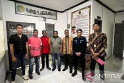 Jaksa tahan empat tersangka dugaan korupsi DD-ADD Maluku   Tengah