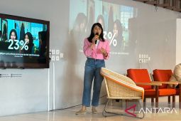 Cerita Dian Sastrowardoyo dirikan yayasan