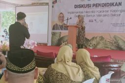 DPR RI: Lingkungan sekolah-rumah miliki peran lestarikan  bahasa daerah