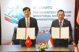 Indonesia dan enam negara ASEAN tandatangani MoU di AMMTC ke-17 Labuan Bajo