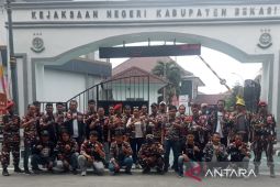 Laskar Merah Putih datangi Kejari Bekasi desak tuntaskan kasus suap DPRD