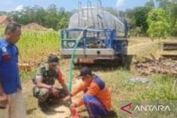 BPBD Sumenep salurkan air bersih bantuan Pemprov Jatim