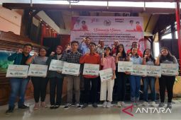 300 mahasiswa berprestasi terima beasiswa dari TPL