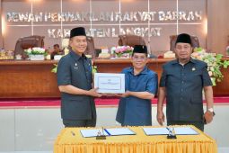Mewakili Plt Bupati, Sekda Langkat sampaikan P-APBD 2023