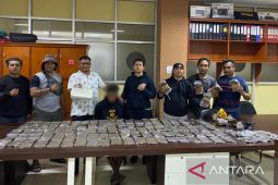 Polisi gagalkan penyelundupan ganja 5,6 kilo dari Jayapura