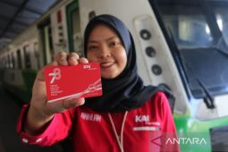 KAI Commuter line kenalkan kartu "multi trip" di Surabaya