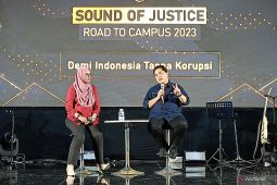Erick Thohir beberkan "bersih-bersih" BUMN di hadapan mahasiswa Unair