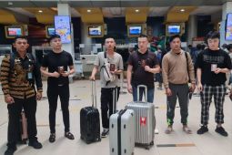 Kantor Imigrasi Kelas I TPI Jambi deportasi empat WNA China