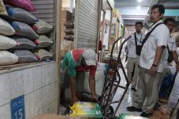 Bulog Madiun distribusikan beras SPHP ke pedagang pasar tradisional