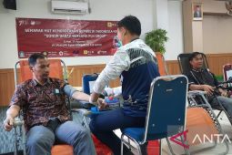 Peringati HUT RI ke-78, PLN Group bersama SP DPC gelar donor darah