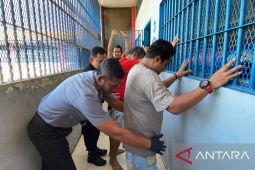 Lapas Narkotika Samarinda gelar razia gabungan ke narapidana