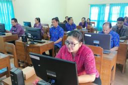 Dinas Kominfosanti Buleleng fasilitasi pelatihan TIK untuk guru SD