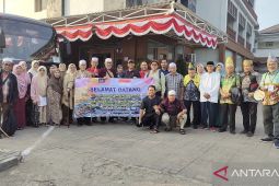 52 wisatawan Banjar Malaysia datangi tanah leluhur
