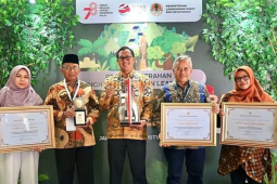 Penghargaan Green Leadership Nirwasita Tantra bukti komitmen pemkot