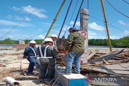 Warga sambut gembira PUPR Kotabaru bangun jembatan Sungai Bulan - Teluk Sirih